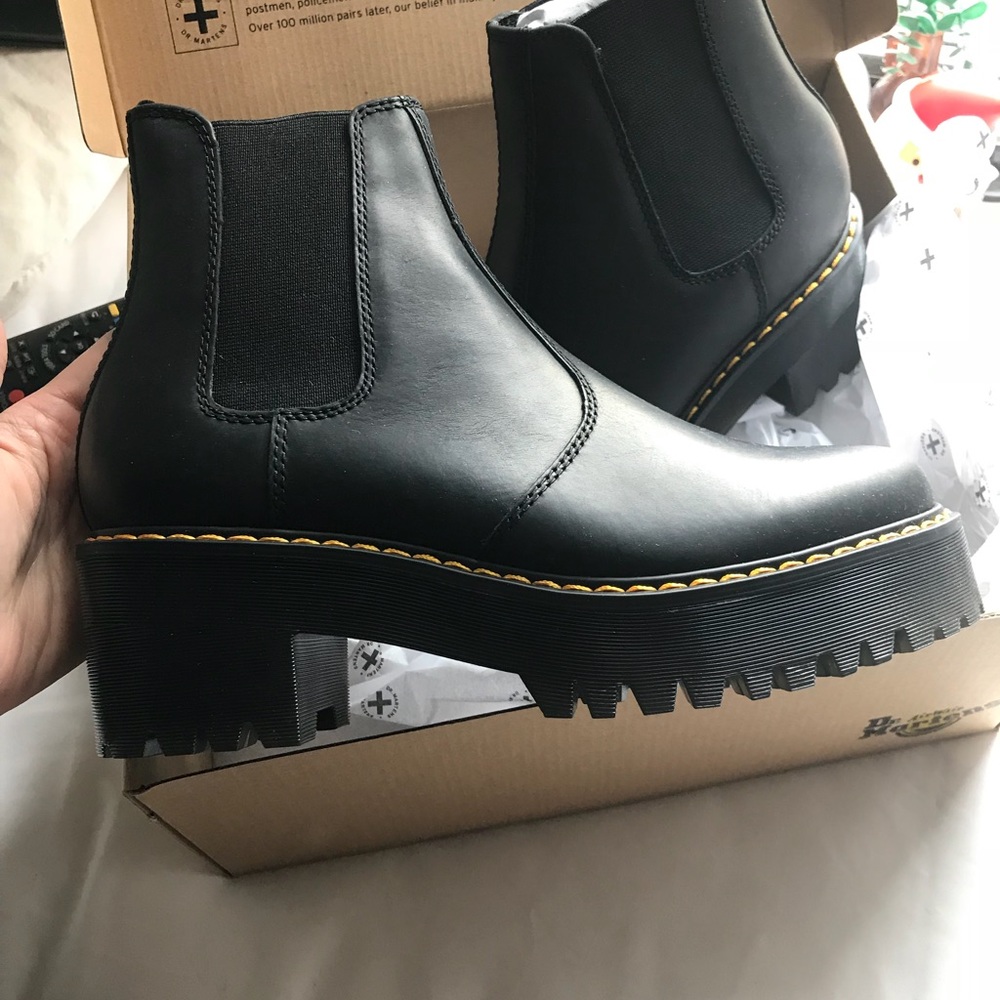 Dr Martens Rometty NIB